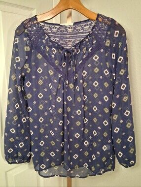 Socialite Blue Sheer Patterned And Lace Blouse Large
